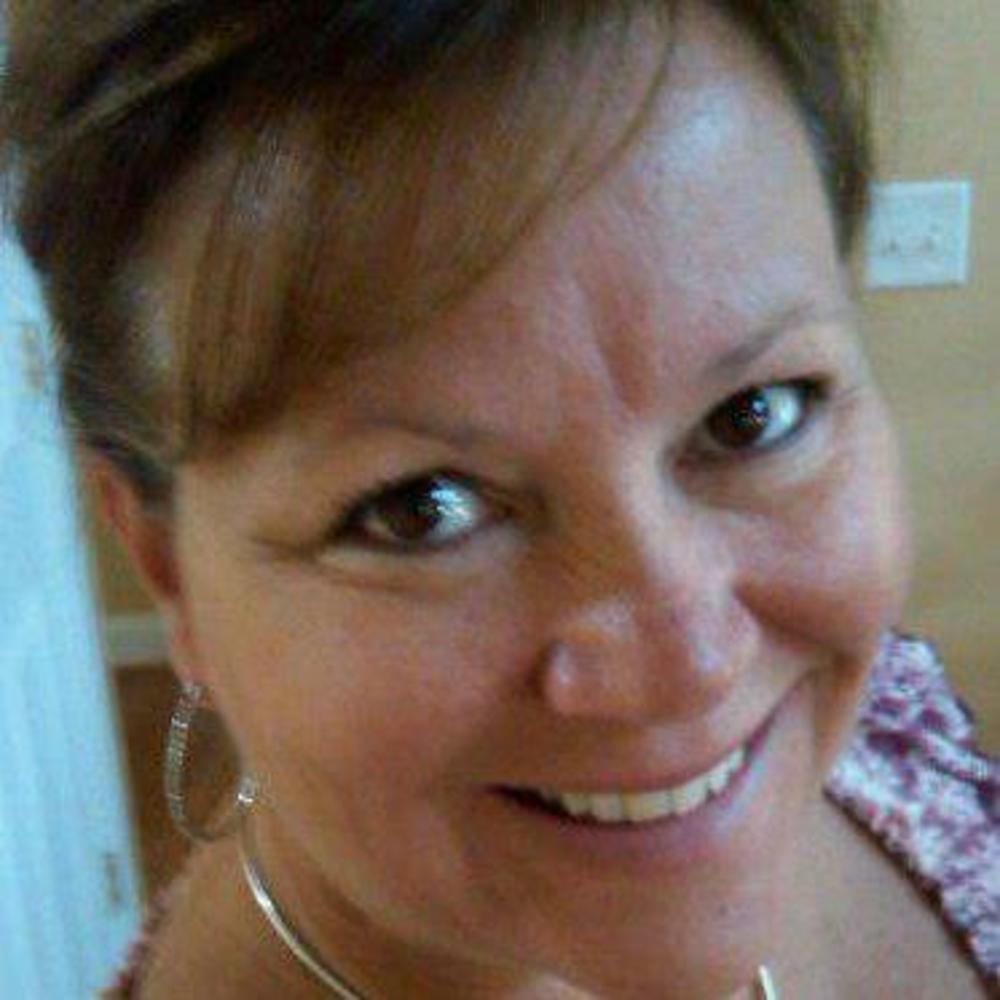 Meet your Posher, Dennise Brown