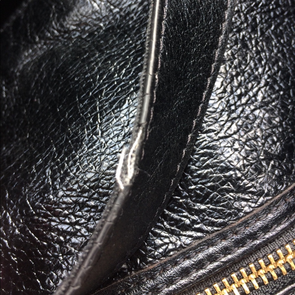 Handle damage