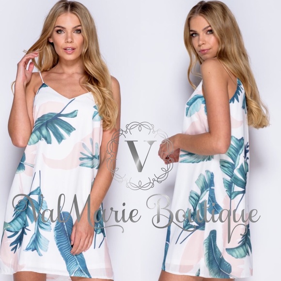 ValMarie Boutique Dresses - ‼️ONLY 2 LEFT - Hawaiian Tropics Summer Dress ValMarie Boutique Dresses - ‼️ONLY 2 LEFT - Hawaiian Tropics Summer Dress