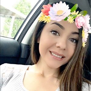 Meet your Posher, Maxine