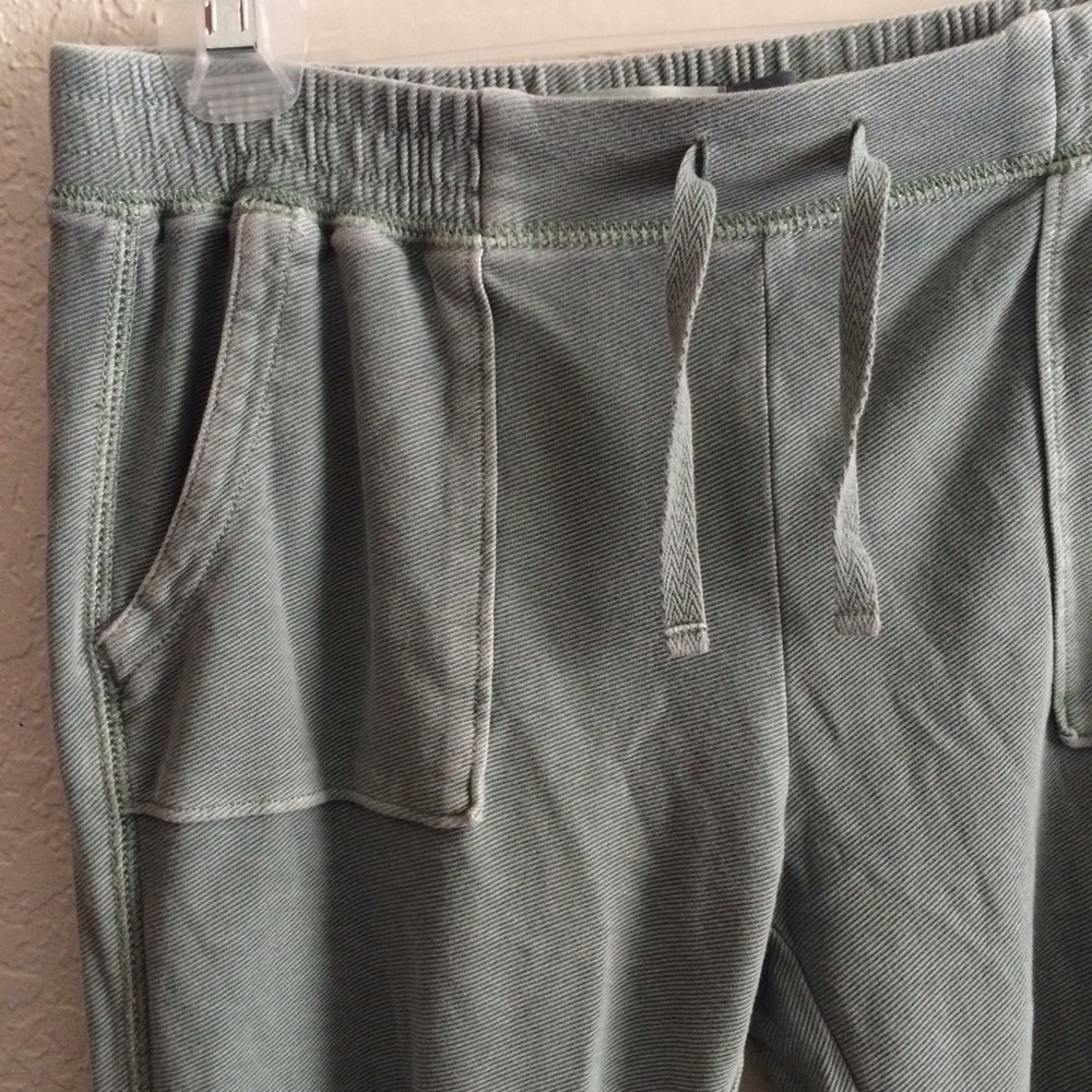 Cropped Joggers - Picture 2 of 4