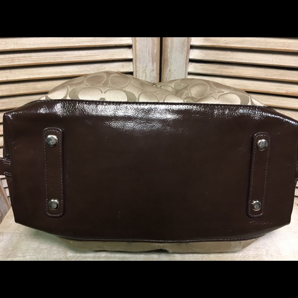 Coach Handbag - Picture 2 of 3