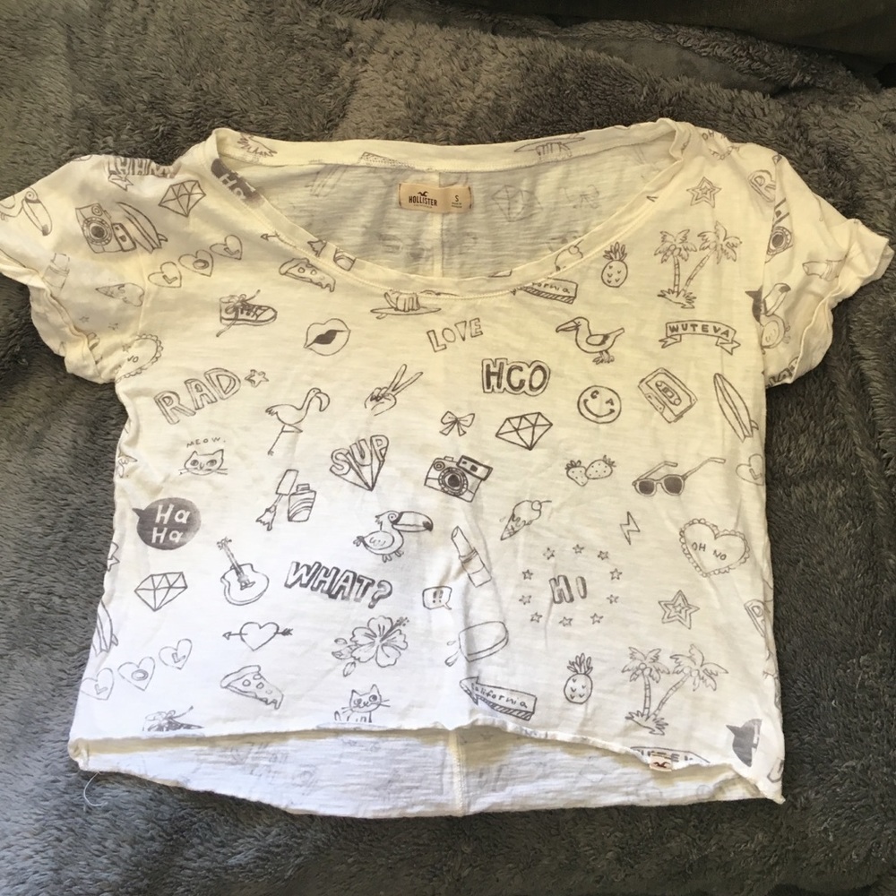 Hollister Graphic Crop Top