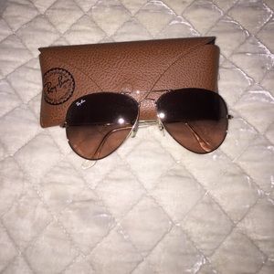 Ray Ban Large Aviators - Gold frames, Light lenses