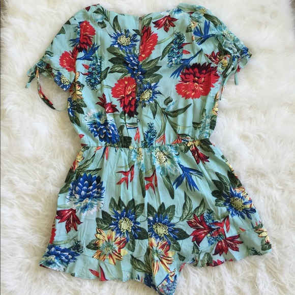 Sold-L - Picture 4 of 8