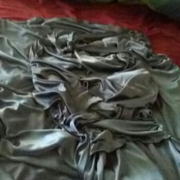 Formal Dresses Bundle - Picture 5 of 8