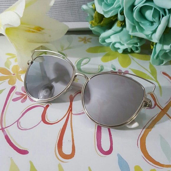 Accessories - HIGH QUALITY CAT EYE MIRROR VINTAGE  SUNGLASSES