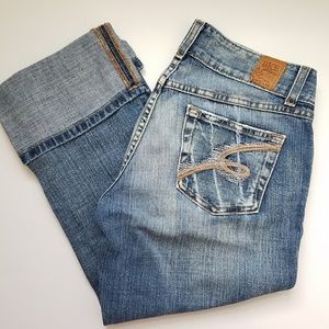 BKE Distressed Capri jeans