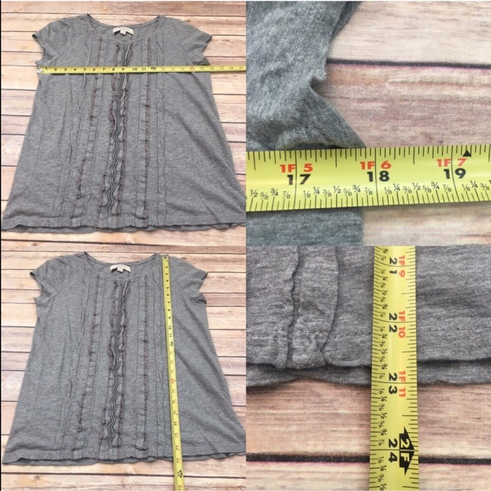 SOLD 🍭Sz Small LOFT Gray Ruffle Short Sleeve Top - Picture 2 of 4
