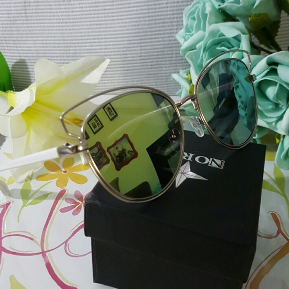 HIGH QUALITY CAT EYE MIRROR VINTAGE  SUNGLASSES
Ca - Picture 3 of 3