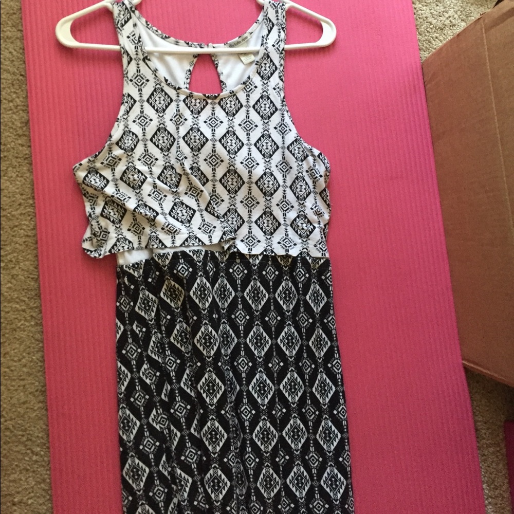 Gorgeous Charlotte Russe Tribal Print Maxi Dress