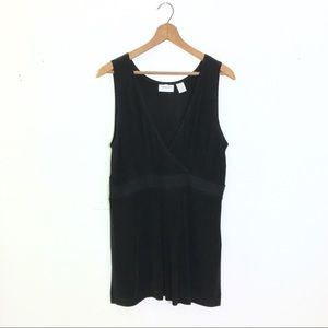 Chico's Travelers Black V-Neck Blouse