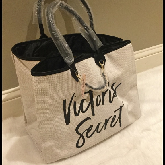 Victoria's Secret Handbags - 🎉BOGO 🆓🎉NWT Victoria's Secret Canvas LogoTote