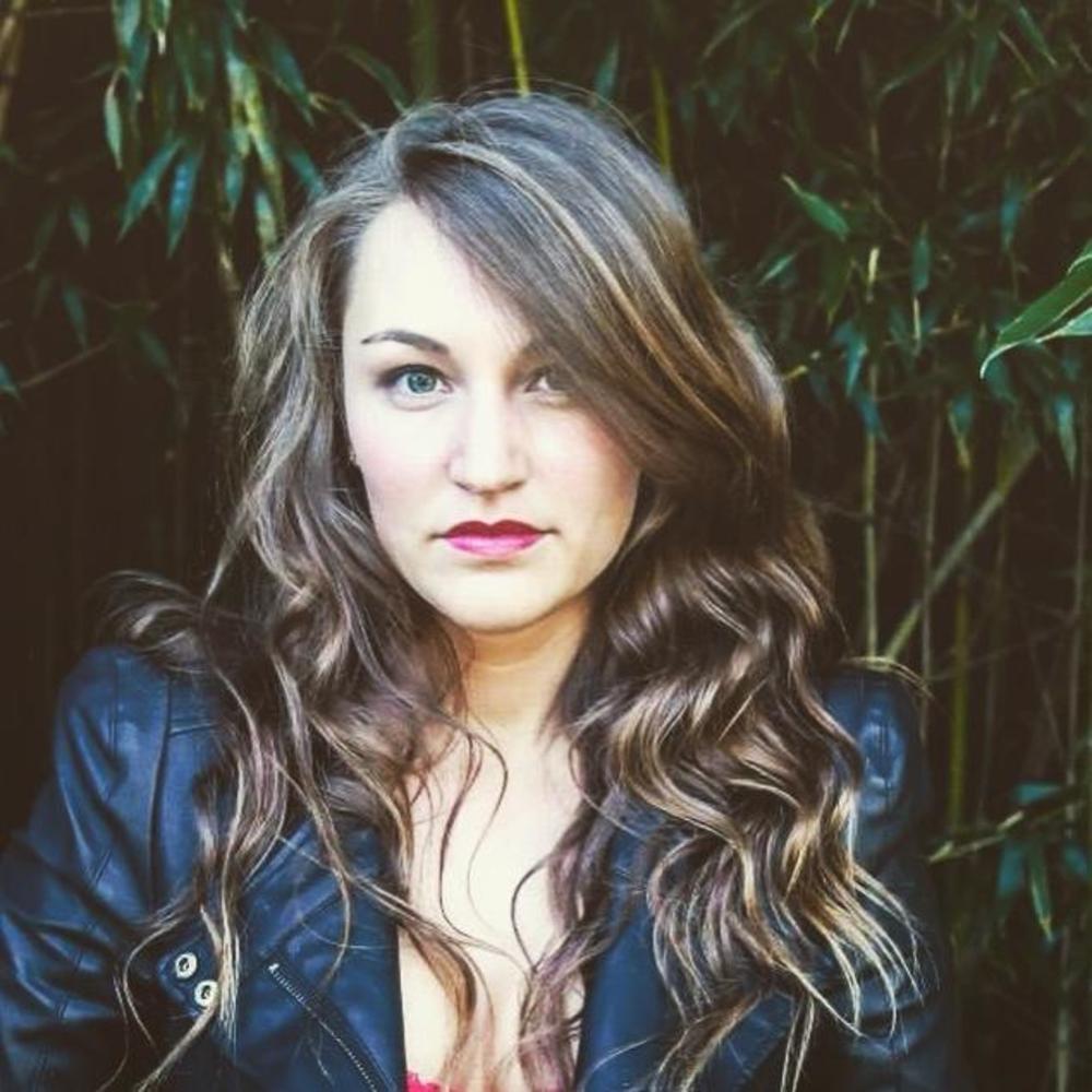 Meet your Posher, Kaci