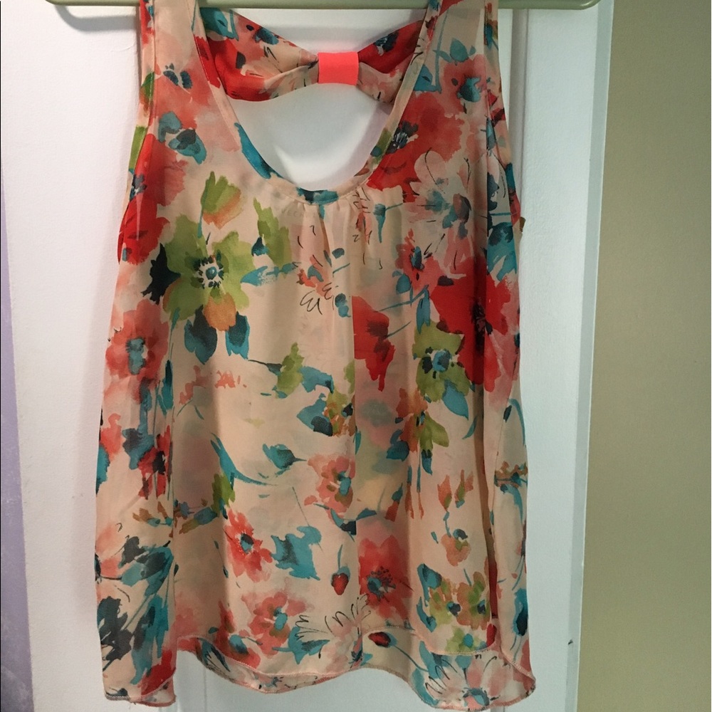 Shirt; Tank top