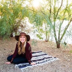 Meet your Posher, Whitney