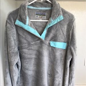 Grey sweatshirt
