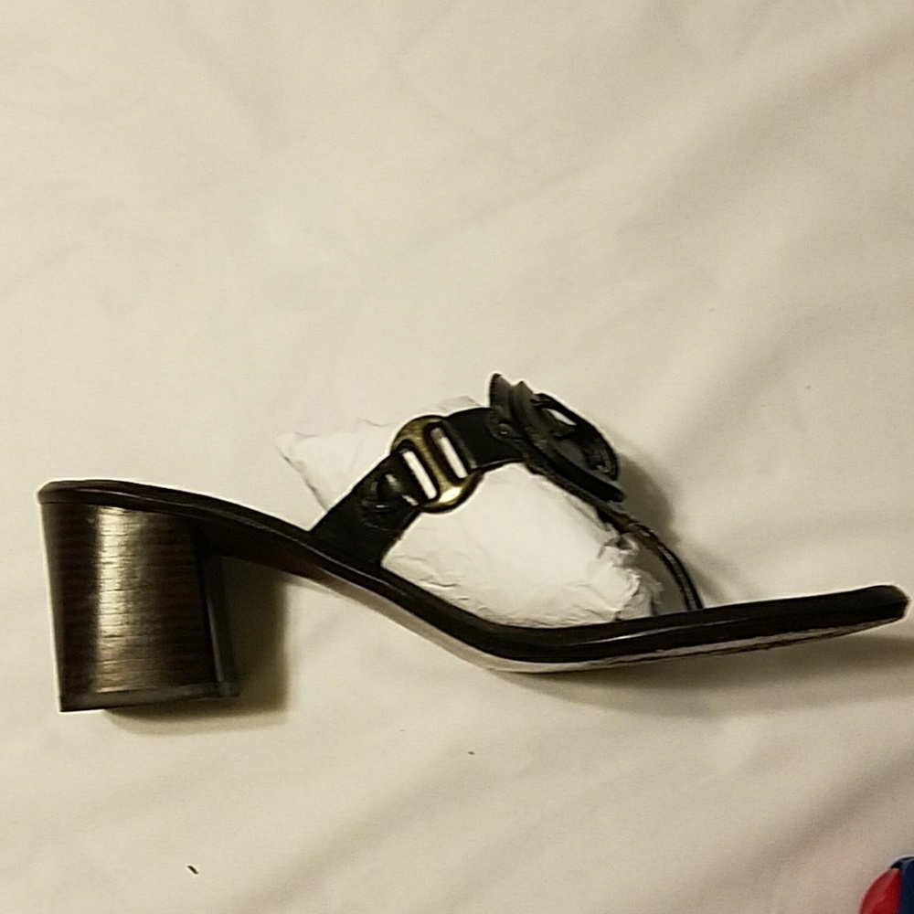 SALE Cole Haan Black Patent Thong Sandals 7.5M