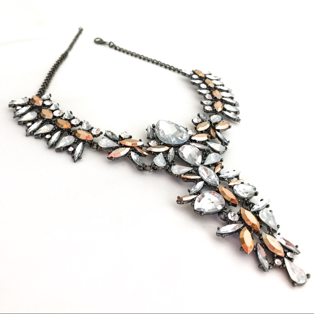 Alice's Chic Boutique necklace