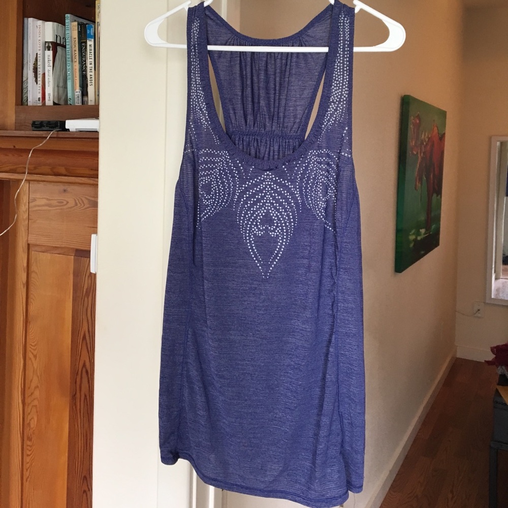 Never worn lululemon tank top!