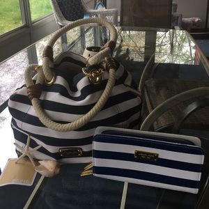 BEAUTIFUL MICHAEL KORS SAILOR BAG