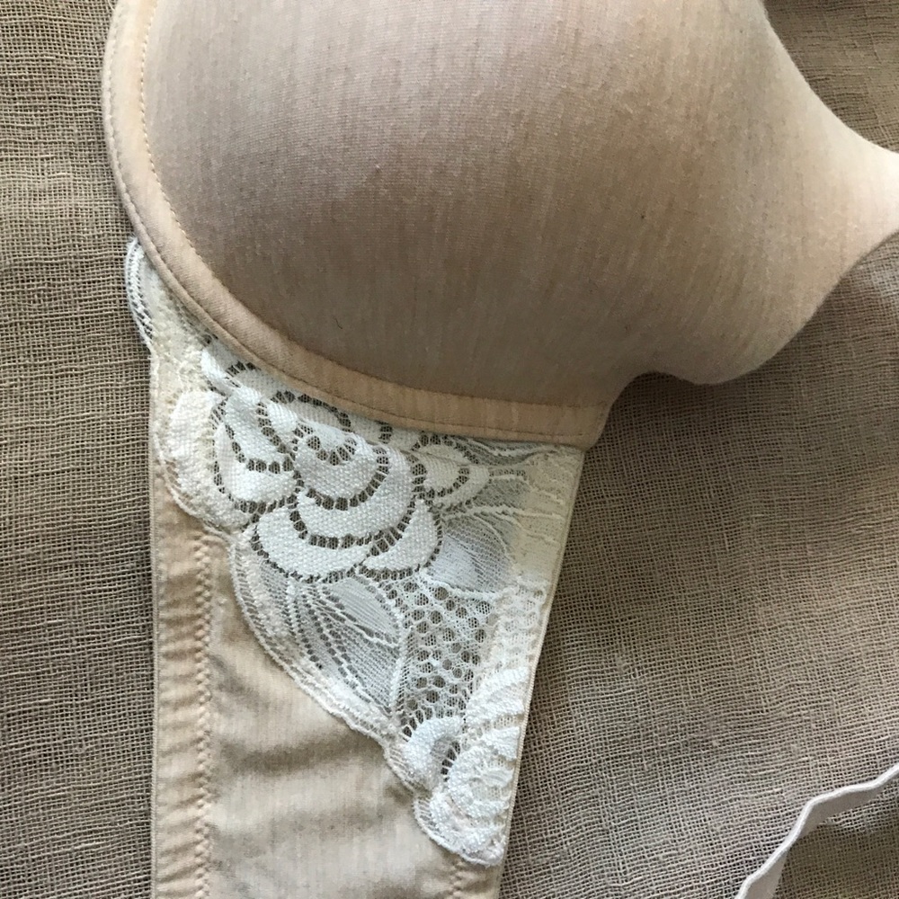 Two (2) Le Mystere Bras 36D Pin-up Heather Tshirt - Picture 3 of 8