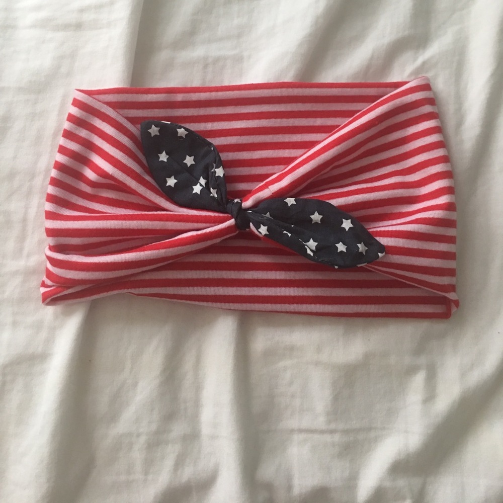 Adult head band.