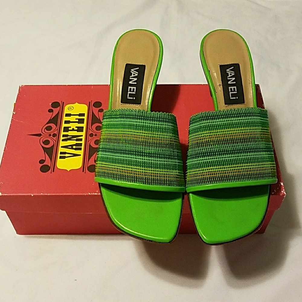 Vaneli Sandals in 7M