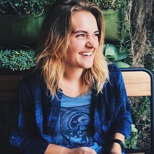 Meet your Posher, Val