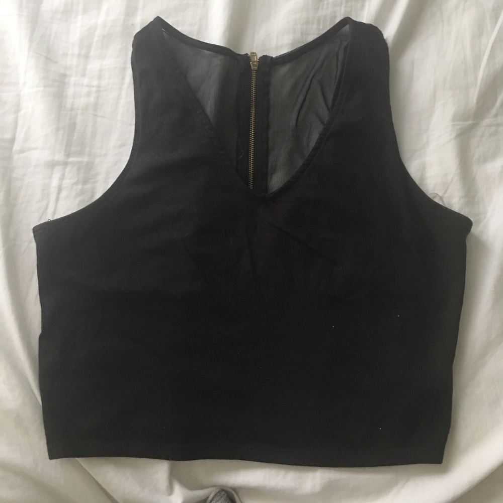 Crop top
