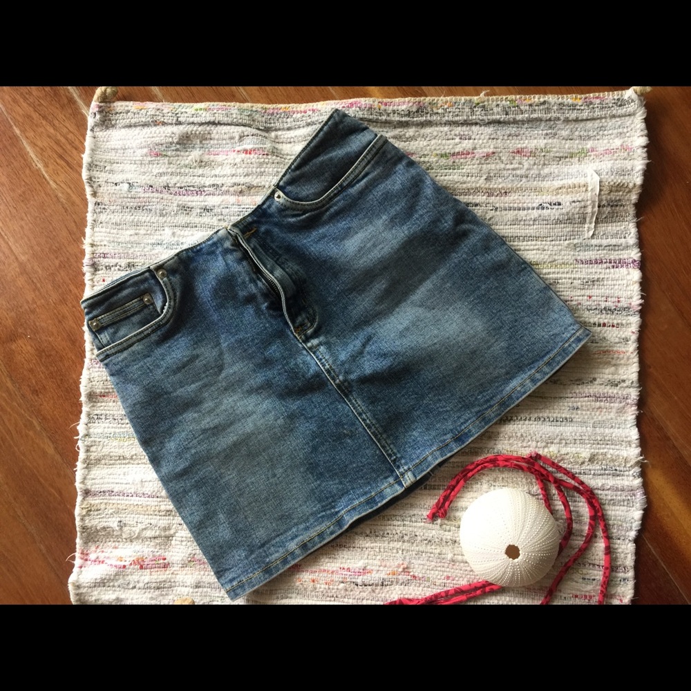 Denim mini skirt; size 26