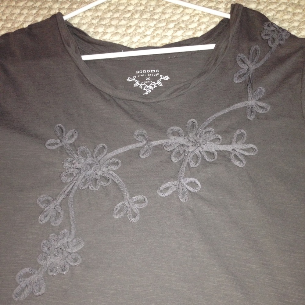 Dark grey tee shirt