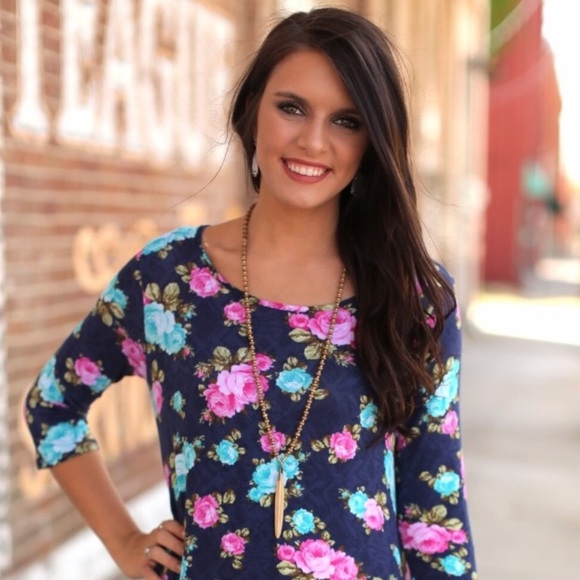 👇🏻$55•English Garden Floral Print Dress• - Picture 2 of 4