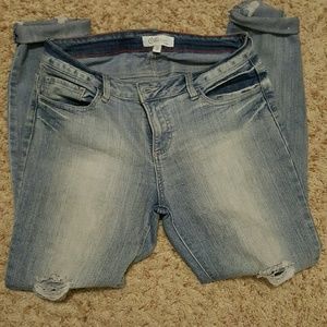 Cropped jeans w heels or sandals