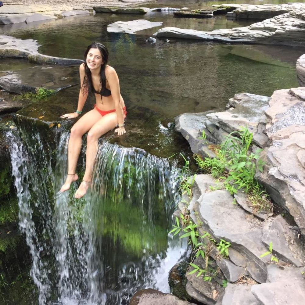 Meet your Posher, Julia