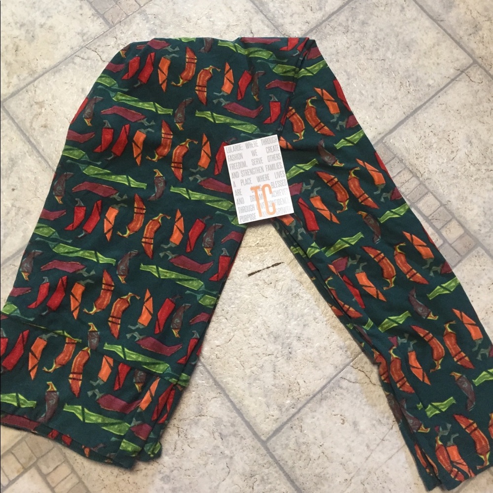 LuLaRoe TC LEGGINGS 🌶 design NWT