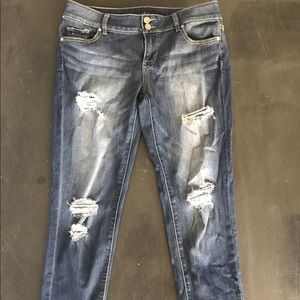 Destroyed boyfriend capris