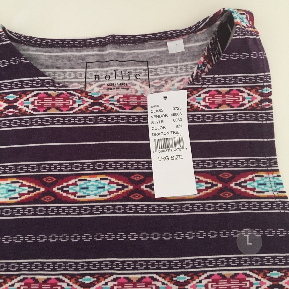 Aztec/Tribal Patterned Crop Top - Picture 2 of 3