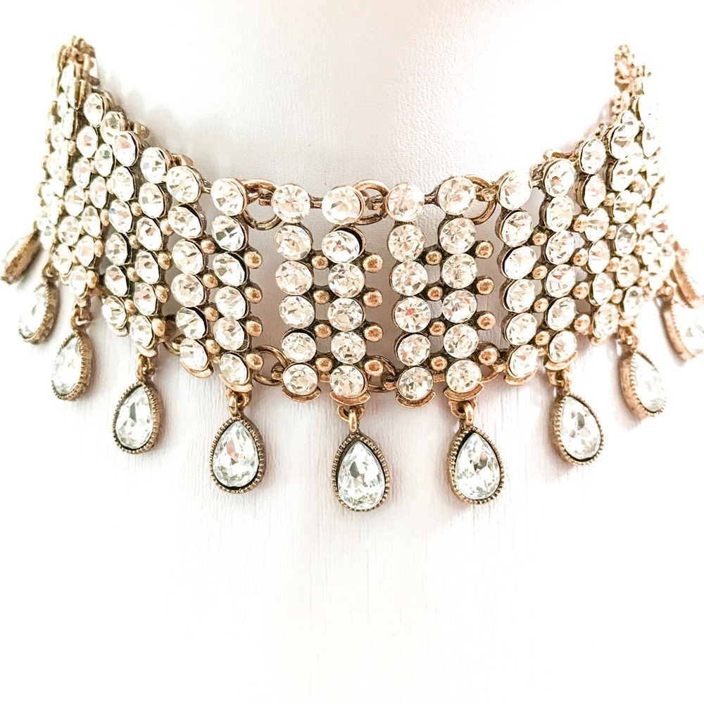 Alice's Chic Boutique choker