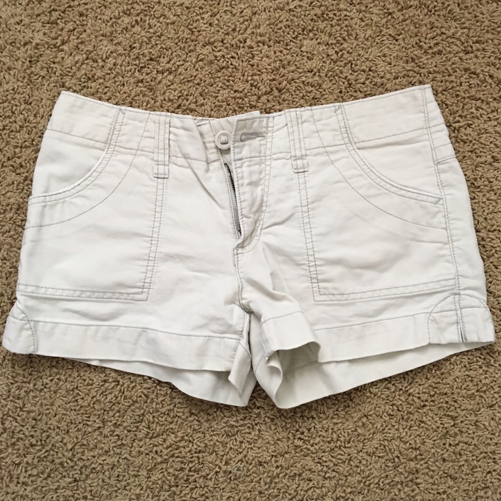 American Eagle Khaki shorts
