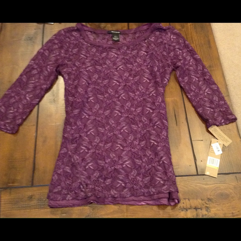 DKNY LACE 3/4 SLEEVE TOP ~ NWT💜