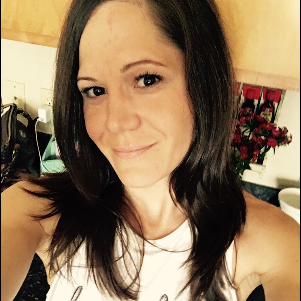 Meet your Posher, Dinah