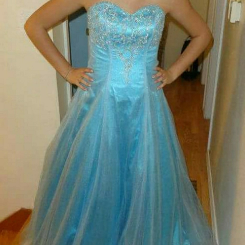 Prom dress