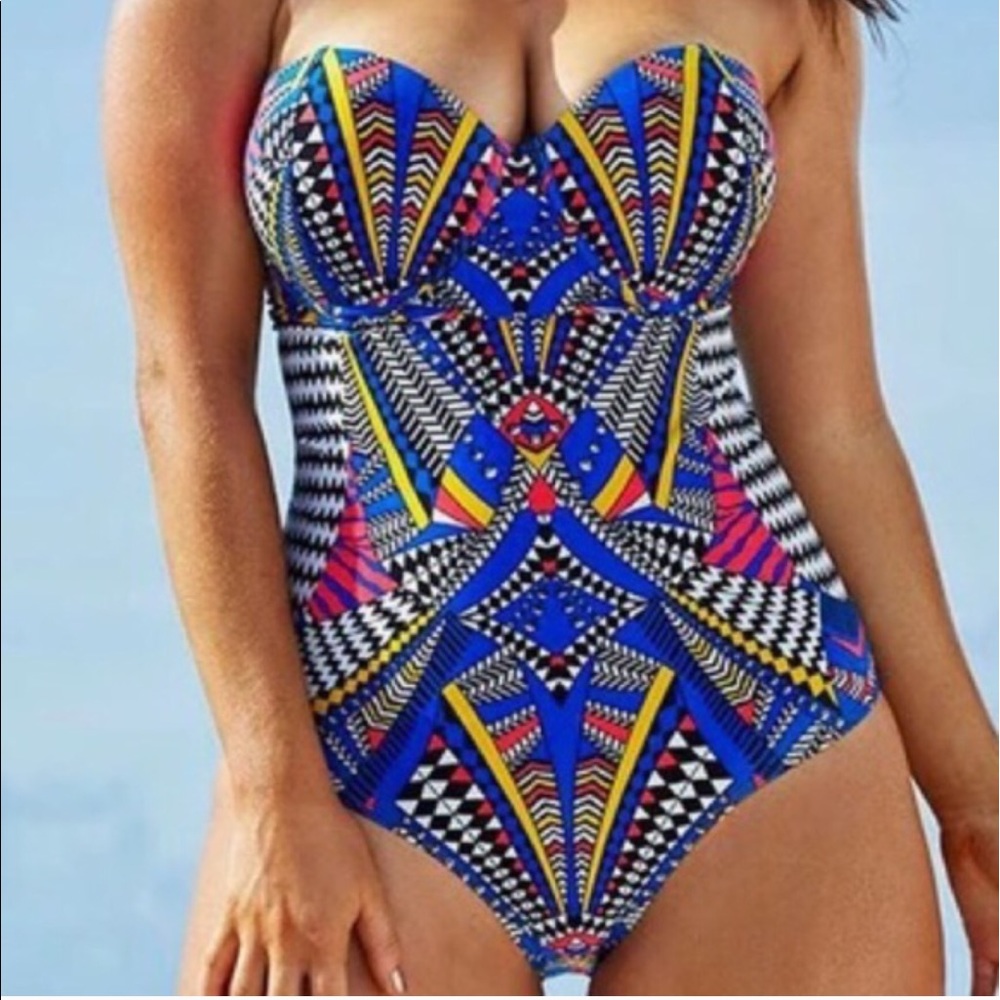 Strapless one piece swimsuit