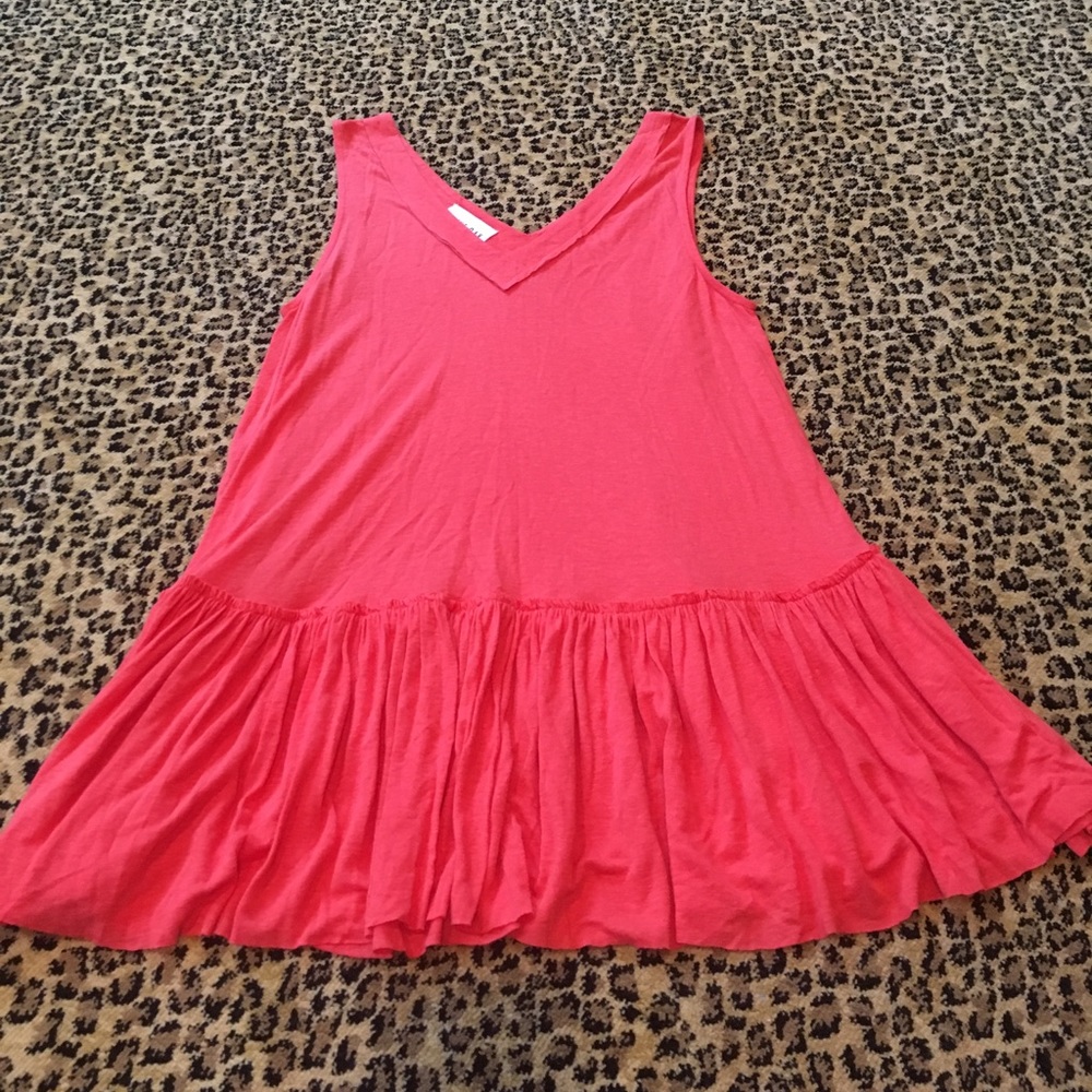 SPRING / SUMMER PEPLUM HEM TUNIC IN CORAL SZ S