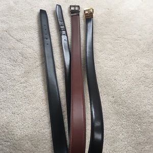 2 men's leather belts, reversible 2 men's leather belts, reversible