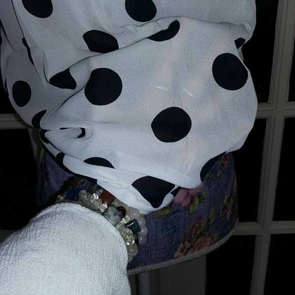 ****Host Pick**** Chiffon Polka Dot Blouse NWT - Picture 4 of 7