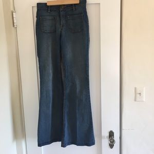 High waisted jeans