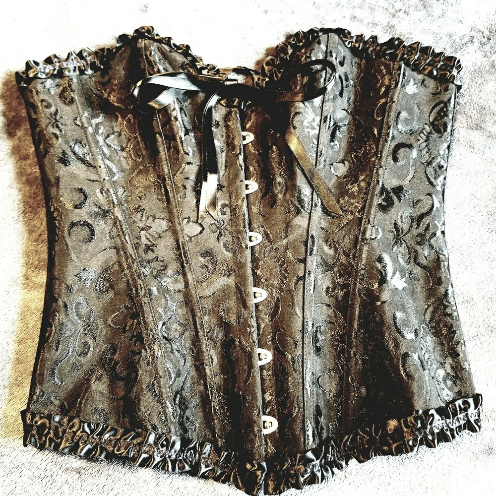 sexy little black corset♡☆♡