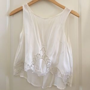 Cropped Hi-Low white top